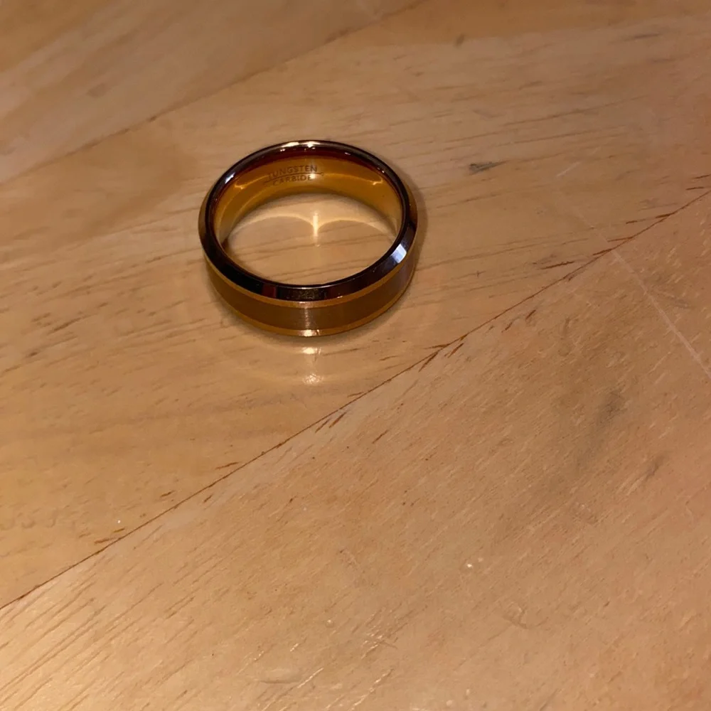 Tungsten carbide men’s ring